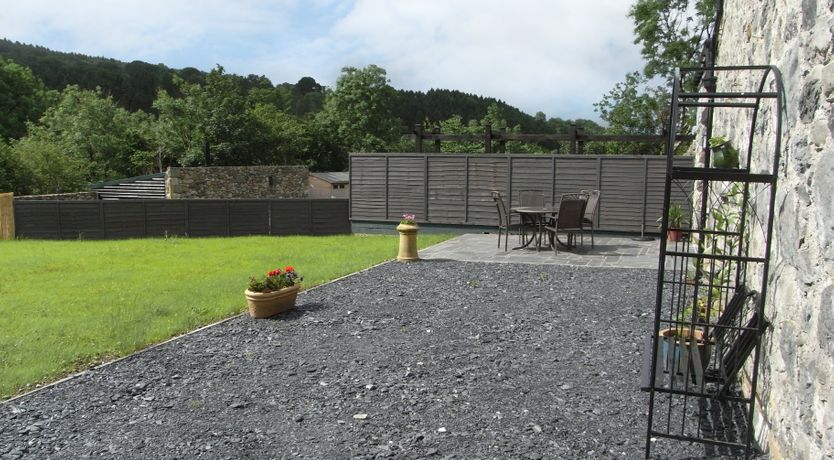 Photo of Y Bwythyn at Henfaes