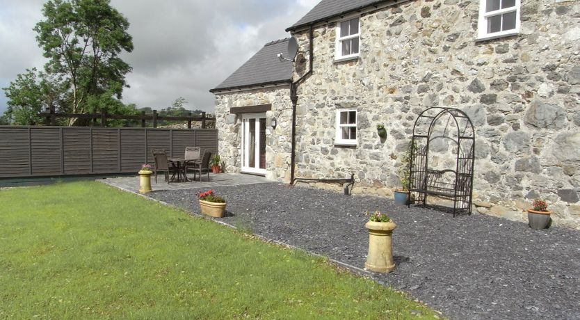 Photo of Y Bwythyn at Henfaes