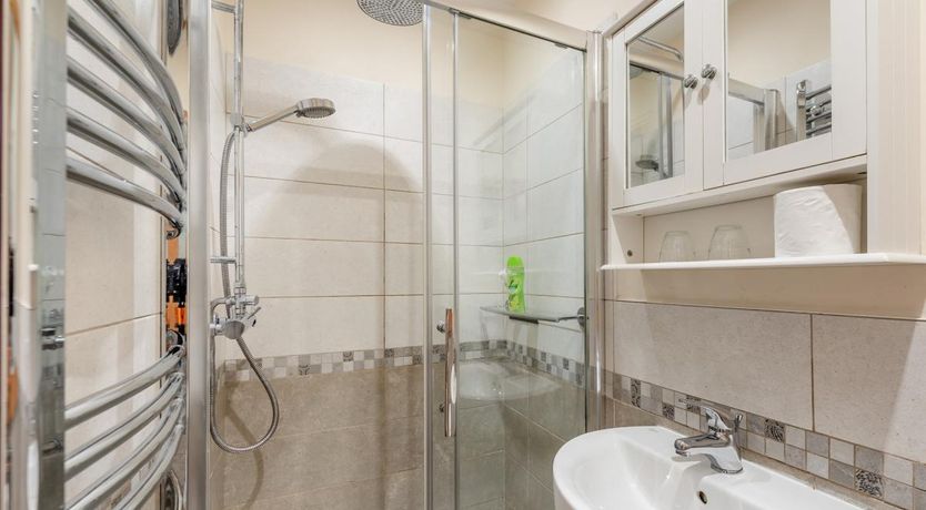 Photo of 2 Bed in Yarnscombe