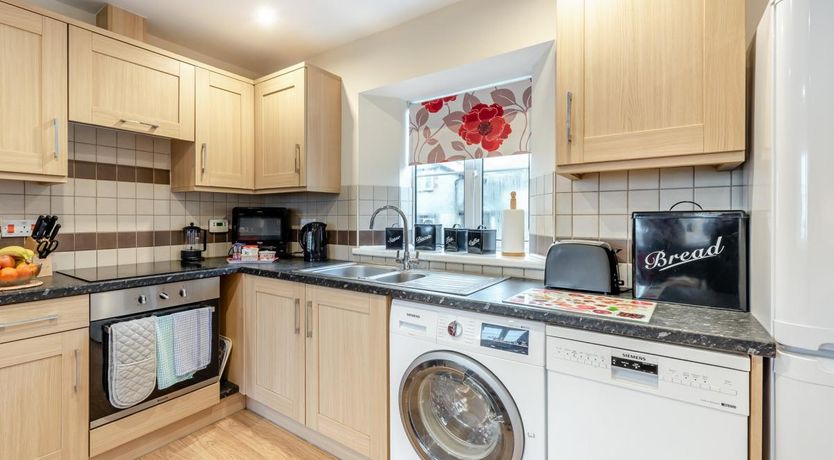 Photo of 2 Bed in Yarnscombe