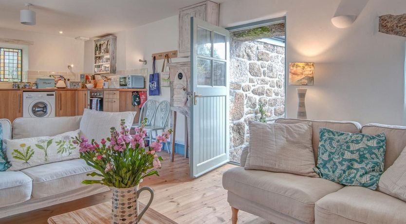 Photo of 2 Bed in Penzance