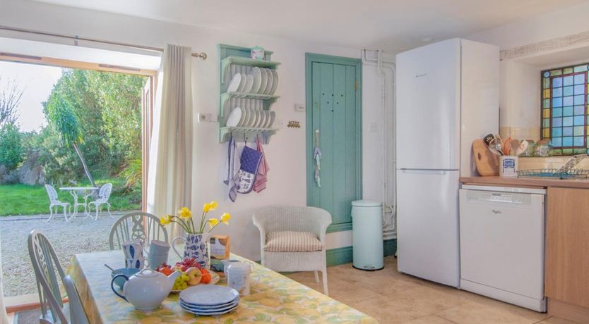 Photo of 2 Bed in Penzance