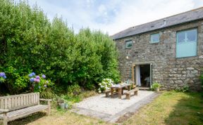 Photo of 2 Bed in St Buryan