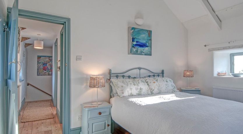 Photo of 2 Bed in Penzance