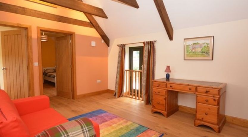 Photo of 3 Bed in Henton