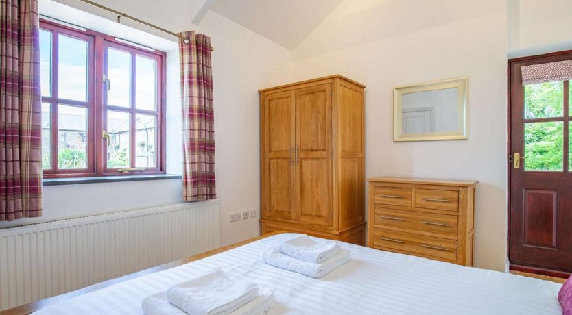 Photo of 3 Bed in Penzance