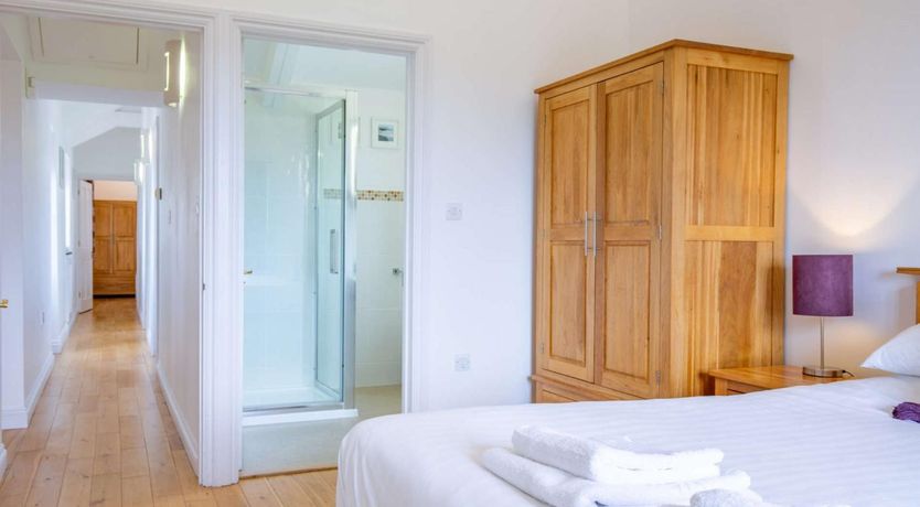 Photo of 3 Bed in Penzance