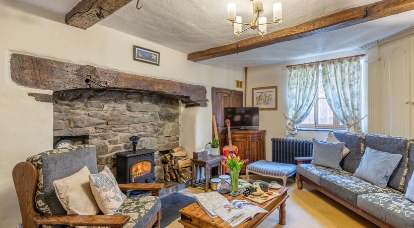 Photo of 9 Bed in Llanfyllin