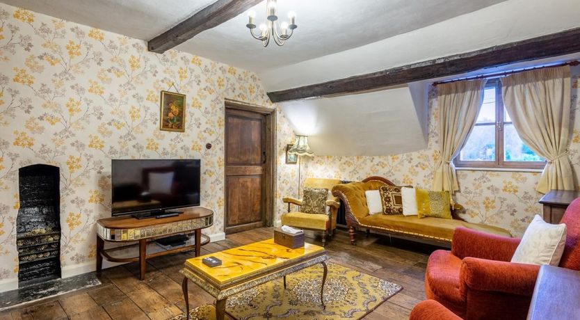 Photo of 9 Bed in Llanfyllin