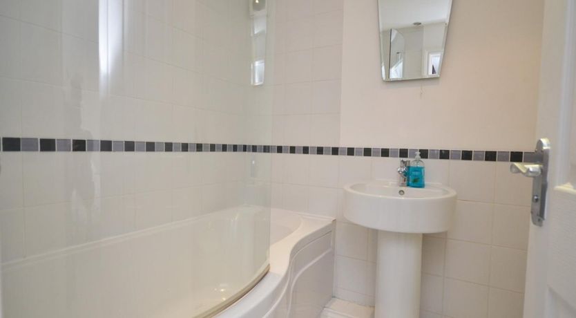 Photo of 3 Bed in Plymouth