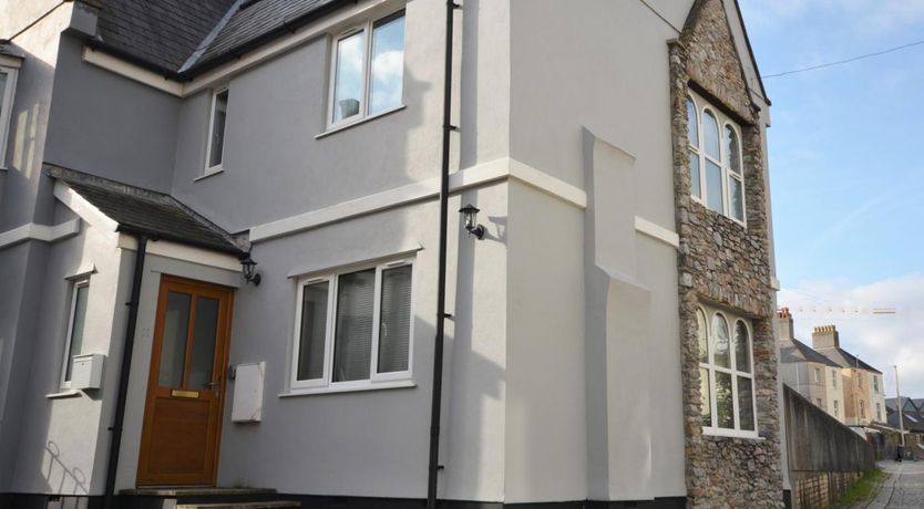Photo of 3 Bed in Plymouth