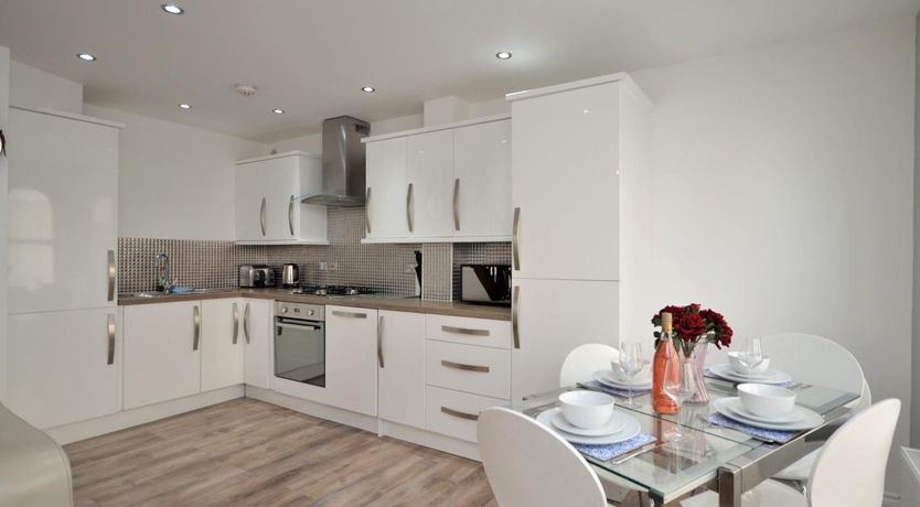 Photo of 3 Bed in Plymouth
