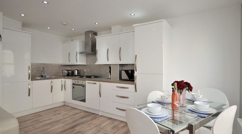 Photo of 3 Bed in Plymouth