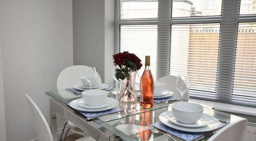 Photo of 3 Bed in Plymouth
