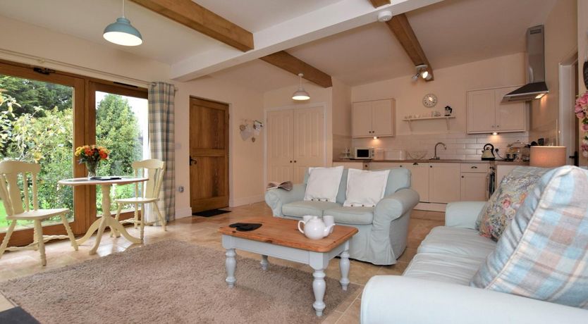 Photo of 1 Bed in Axminster