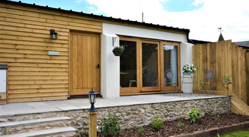 Photo of 1 Bed in Axminster