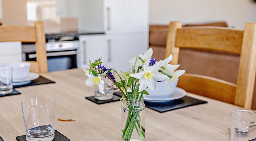 Photo of 3 Bed in Hillcommon