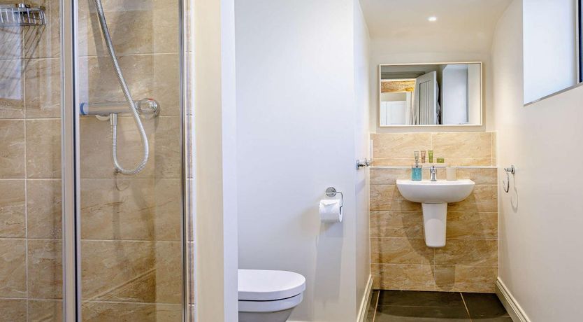 Photo of 3 Bed in Taunton