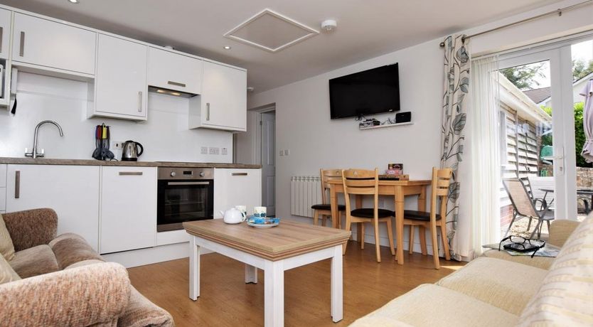 Photo of 2 Bed in Axminster