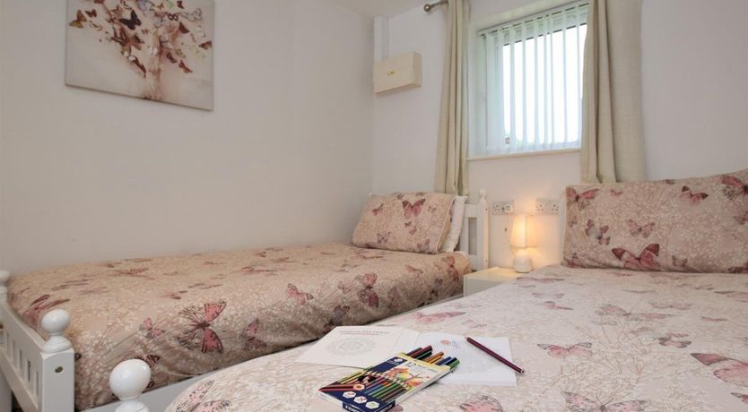 Photo of 2 Bed in Axminster