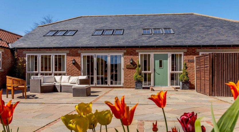 Photo of 5 Bed in Sinderby