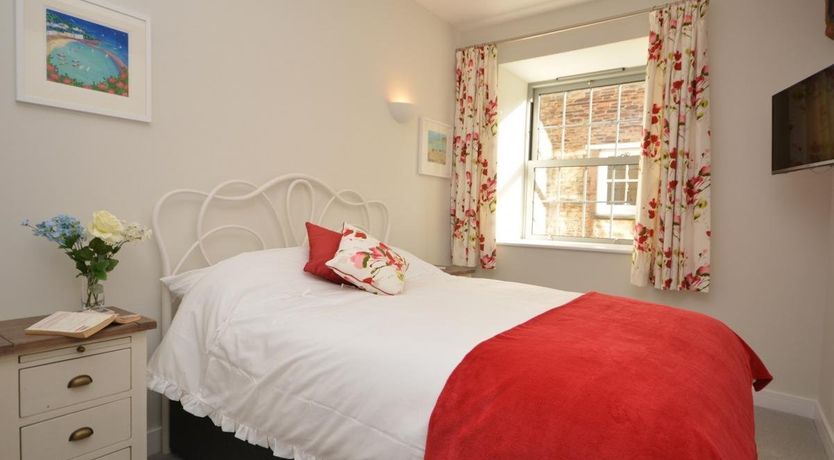 Photo of 2 Bed in Charlestown