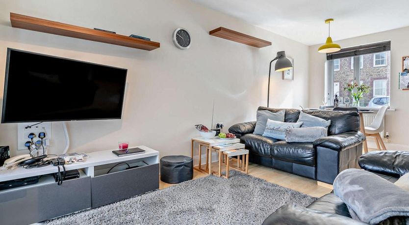 Photo of 2 Bed in Truro