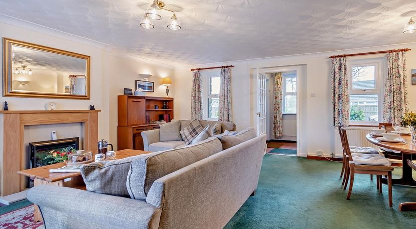 Photo of 3 Bed in Fishguard