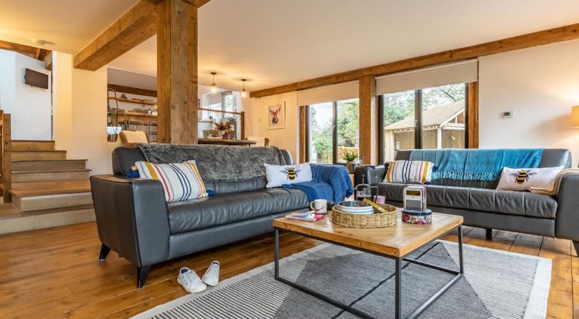 Photo of 4 Bed in Hambleton