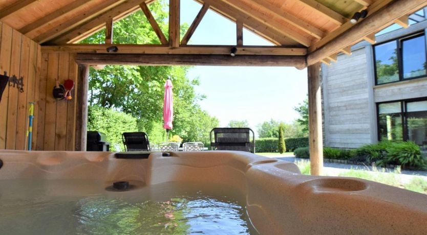 Photo of 4 Bed in Hambleton