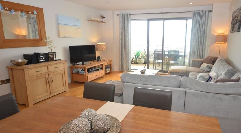 Photo of 3 Bed in Westward Ho