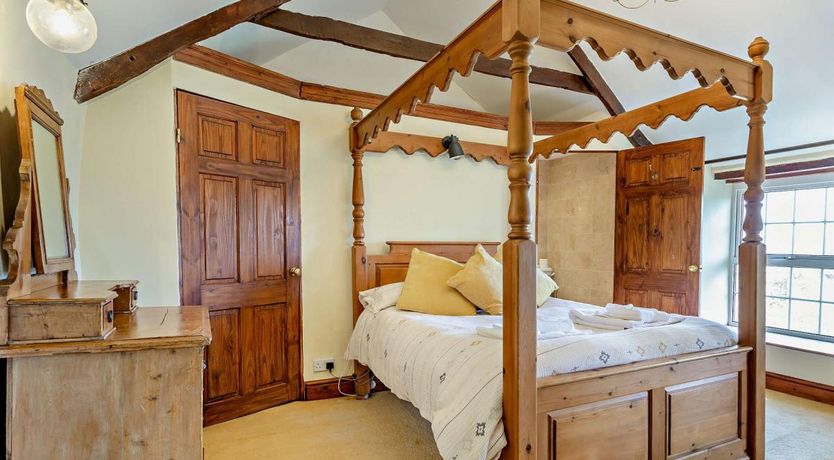 Photo of 4 Bed in Bude