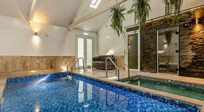 Photo of 4 Bed in Bude