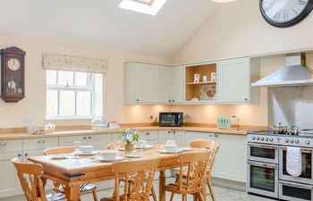 1 Bed in Sinderby Holiday Cottage