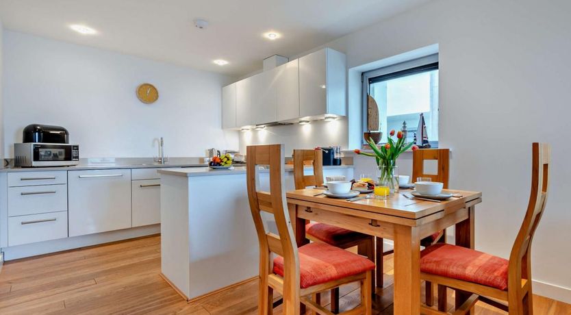 Photo of 2 Bed in Newquay