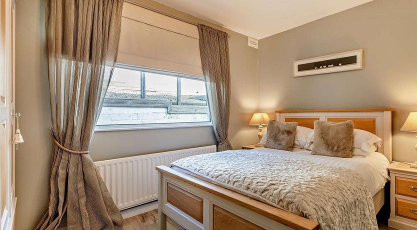 Photo of 3 Bed in Combe Martin