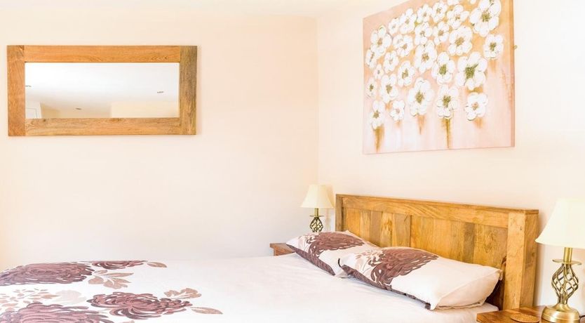 Photo of 2 Bed in Llawhaden