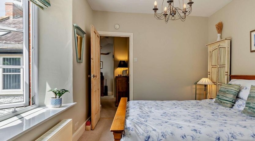 Photo of 1 Bed in Bridport