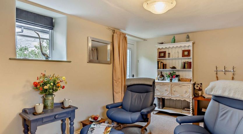 Photo of 1 Bed in Bridport