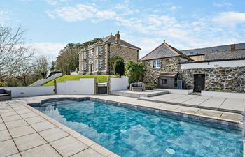 in Mullion Cove  (41378) Holiday Cottage