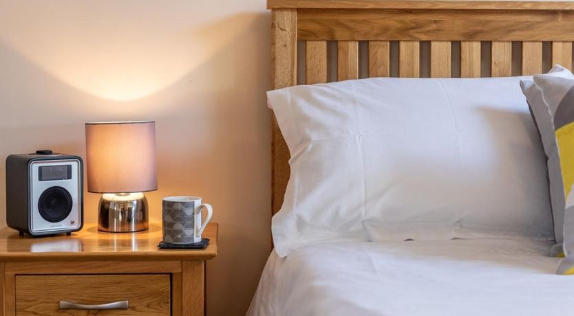 Photo of 2 Bed in Cury Cross Lanes