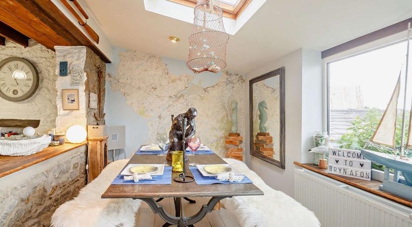 Photo of 2 Bed in Y Felinheli