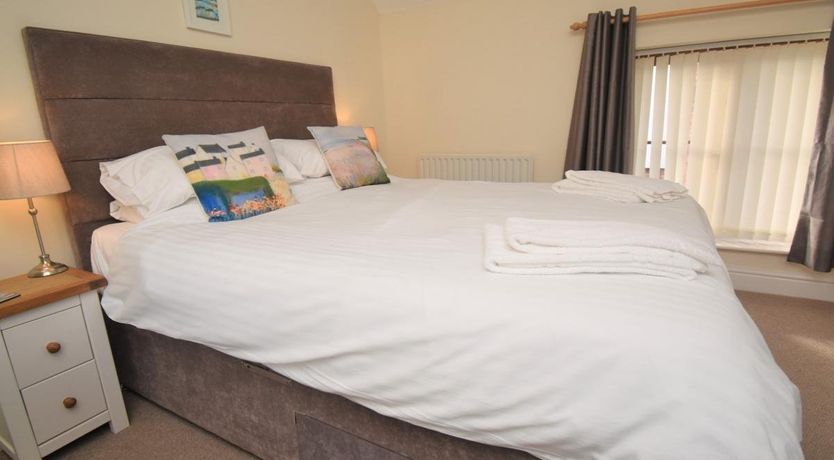 Photo of 2 Bed in Minehead