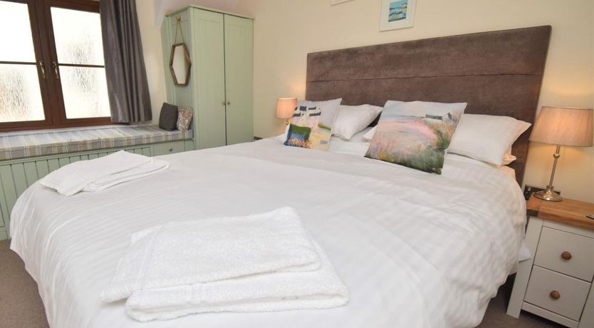 Photo of 2 Bed in Minehead