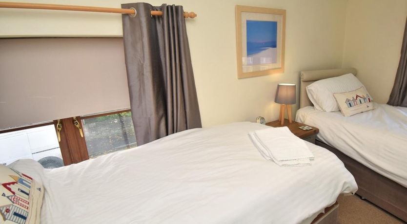 Photo of 2 Bed in Minehead