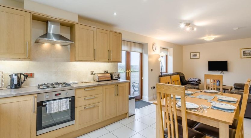Photo of 3 Bed in Linlithgow