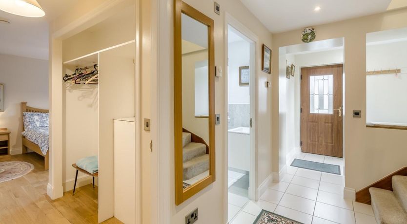 Photo of 3 Bed in Linlithgow