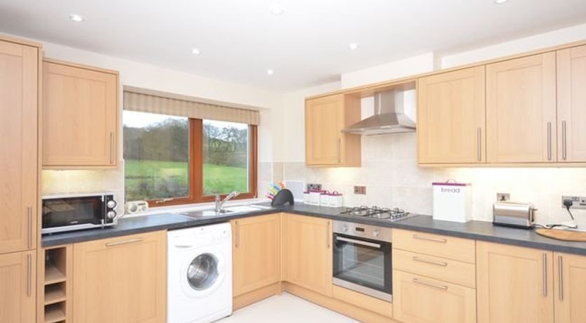 Photo of 3 Bed in Linlithgow