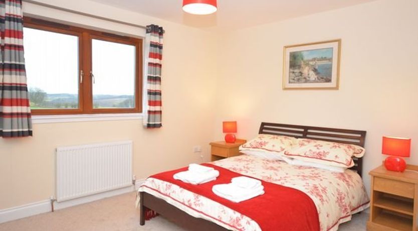 Photo of 3 Bed in Linlithgow