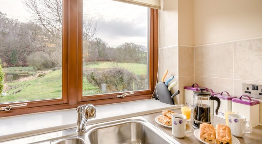 Photo of 3 Bed in Linlithgow